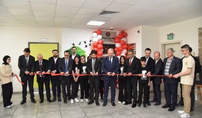 NURİYE ZEKERİYA KINA ORTAOKULU’NDA “GAZİANTEP SANAYİ ODASI KÜTÜPHANESİ” AÇILDI