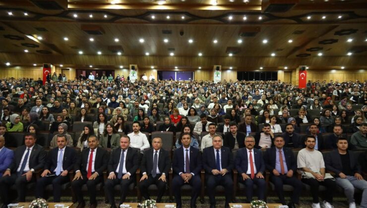 GAZİANTEP’İN ÇİÇEĞİ BURNUNDA ÖĞRETMENLERİ TÜRKİYE YÜZYILI