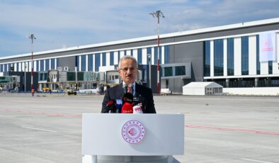 ANTALYA HAVALİMANI YENİ TERMİNAL BİNALARI YARIN AÇILIYOR