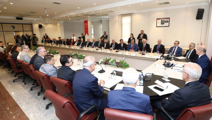 YÖK BAŞKANI PROF. DR. ÖZVAR GAÜN BAŞARIYLA YÜKSELİYOR