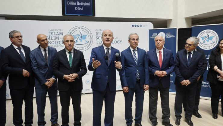 YÖK Başkanı Özvar, Bilim Kafe etkinliklerinin startını GİBTÜ’den verdi