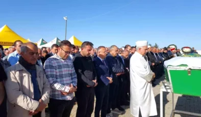 EPDK Başkanı Mustafa Yılmaz’ın Annesi Ümmühan Yılmaz Son Yolculuğuna Uğurlandı