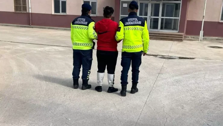 Gaziantep’te bir otobüste 357 captagon hap ele geçirildi, şüpheli tutuklandı.