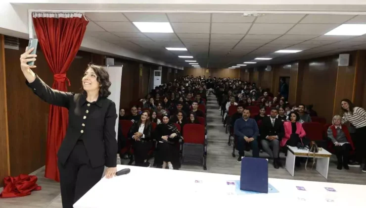 GİBTÜ Bilim Söyleşileri Başladı