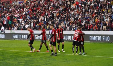 Gaziantep FK evinde farklı, deplasmanda farklı