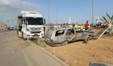 Hatay’da Tır ile Tofaş Çarpıştı: 4 Yaralı