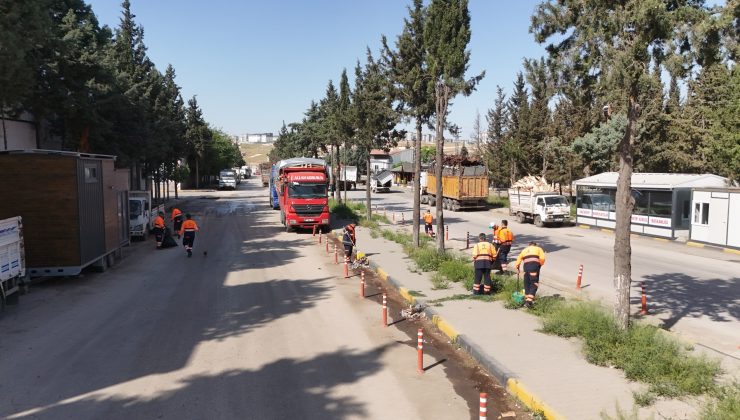 ŞEHİTKAMİL BAŞTAN AŞAĞI TEMİZLENİYOR  MAHRUKATÇILAR SİTESİ, ÇÖPTEN ARINDIRILDI