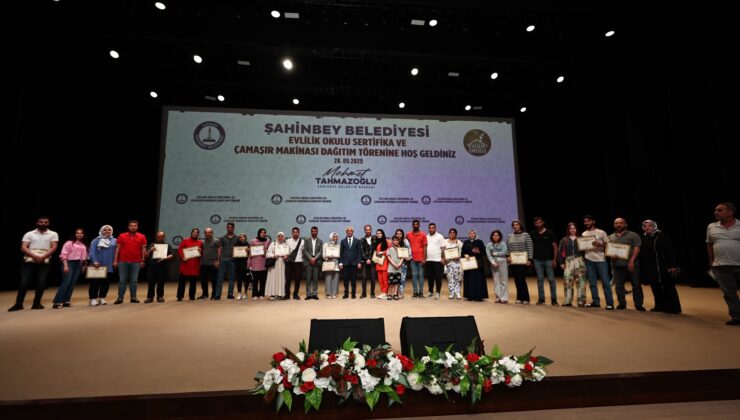 EVLİLİK OKULU’NDA EĞİTİM GÖREN 1.120 ÇİFT DAHA SERTİFİKASINI ALDI