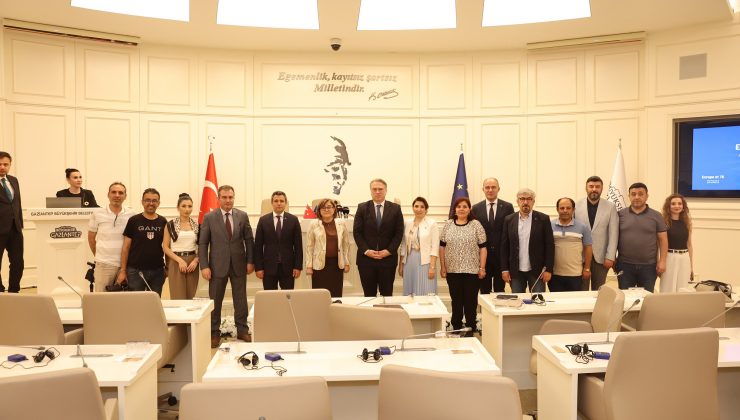 GAZİANTEP’TE AVRUPA GÜNÜ KUTLAMALARINDA BARIŞ MESAJI!