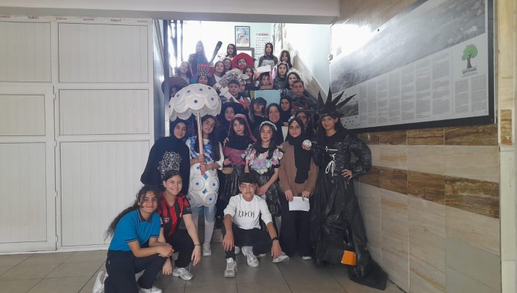 ATIK MALZEMELERLE HAZIRLANAN KIYAFETLER