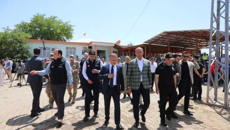 10 yaşındaki otizmli Onurcan her yerde aranıyor! 2 ihbara yoğunlaşıldı