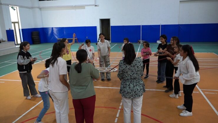 YEŞİLYURT BELEDİYESİ’NİN MELEKBABA’DA Kİ ÇOCUK ŞENLİĞİ RENKLİ ANLAR SAHNE OLDU