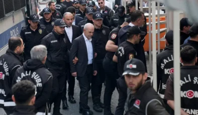 CHP’li 5 belediye başkanı görevden alındı