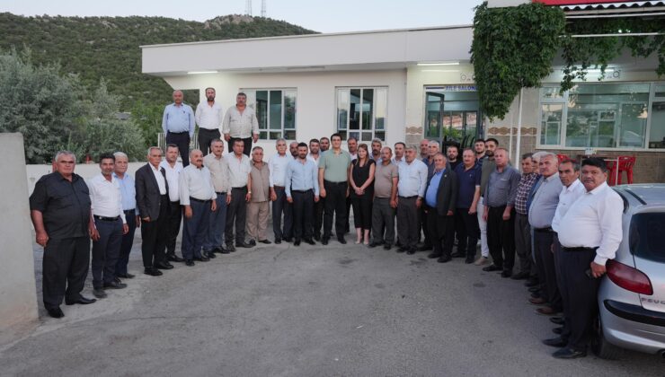 BAŞKAN YILMAZ 42 MAHALLE MUHTARI İLE BİR ARAYA GELDİ YILMAZ: “ŞEHİTKAMİL’İ MAKAM ODALARINDAN DEĞİL, SOKAKTA HALKIMIZLA BİRLİKTE YÖNETİYORUZ”