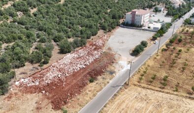 ŞEHİTKAMİL’DEN ACAROBA’YA 4’LÜ HİZMET  ARAZİ YOLLARI ÇALIŞMASI DOLUDİZGİN DEVAM EDİYOR