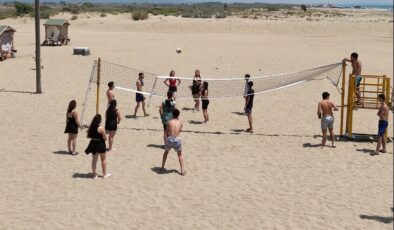 ŞEHİTKAMİL’DEN ÖĞRENCİLERE DENİZ TATİLİ