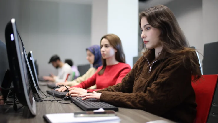 Hasan Kalyoncu Üniversitesi Yeni Ön Lisans ve Lisans Programlarıyla Büyümeye Devam Ediyor