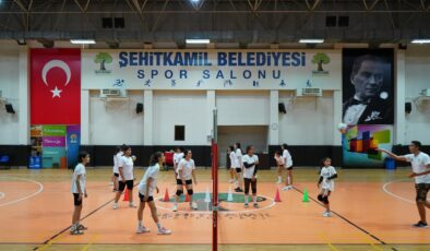 ŞEHİTKAMİL YAZ SPOR AKADEMİSİNE YOĞUN İLGİ