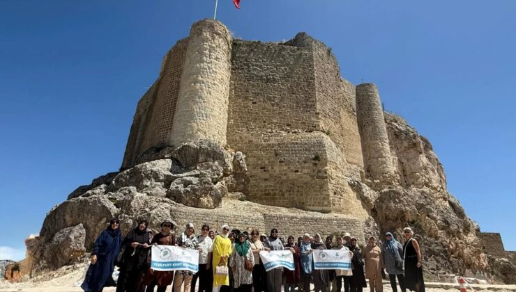 Yeşilyurt Kent Konseyi Kadın Meclisinden Harput’a Tarih Ve Kültür Dolu Gezi!