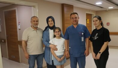 500’DEN FAZLA TAŞLA YAŞADI: YILLAR SÜREN AĞRININ ALTINDAN ŞAŞIRTAN TEŞHİS ÇIKTI