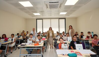 BAŞKAN ŞAHİN YAZ OKULLARINDAN FAYDALANAN ÇOCUKLARI ZİYARETTE BULUNDU