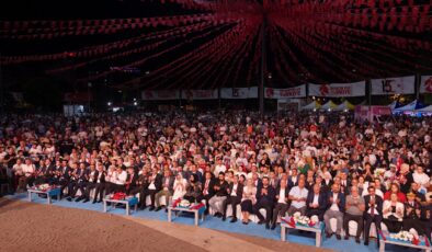 GAZİ ŞEHİRDE MİLLETİN KAHRAMANLIK DESTANI İÇİN MEYDANLAR YİNE DOLDU