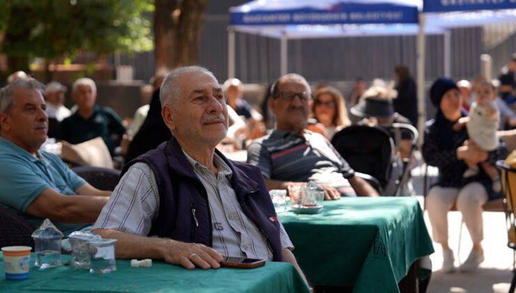 HİZMETE GİREN EMEKLİLER LOKALİNE KISA SÜREDE YOĞUN İLGİ