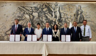 ŞAHİNBEY BELEDİYESİ’NİN ÖĞRENCİLERE VERDİĞİ DESTEK 1 MİLYAR TL’Yİ AŞTI