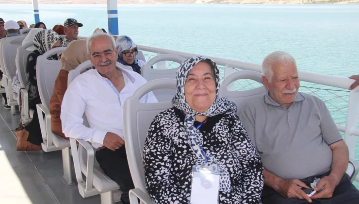 Büyükşehir’den Yaşlılara Moral Gezisi