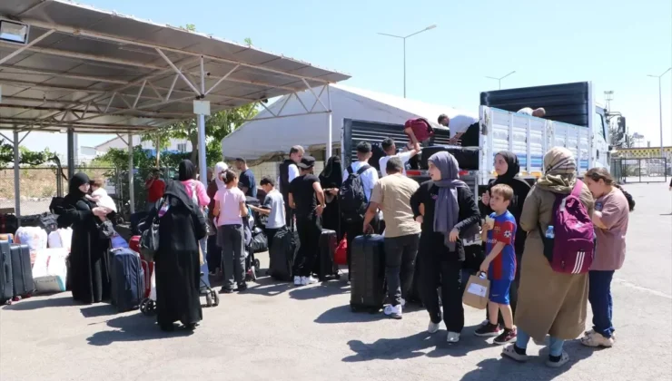 Suriyeliler, Ülkelerine Dönmeye Başladı