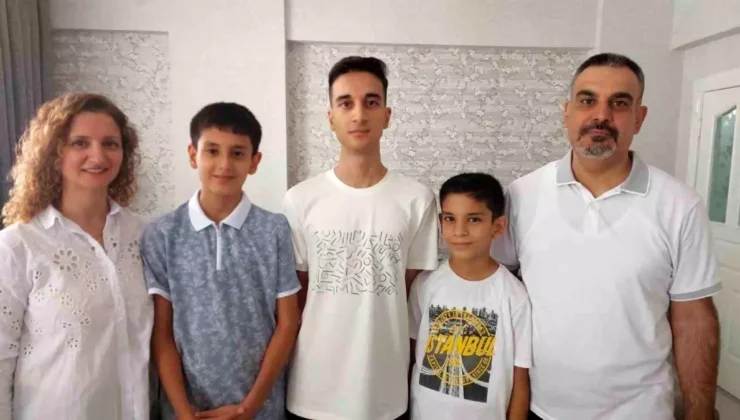 YKS birincisinin kardeşi de LGS şampiyonu çıktı! Başarısının sırrını anlattı