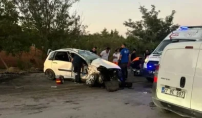 Gaziantep’te 2 otomobilin çarpıştığı kazada 1 kişi öldü, 3 kişi yaralandı