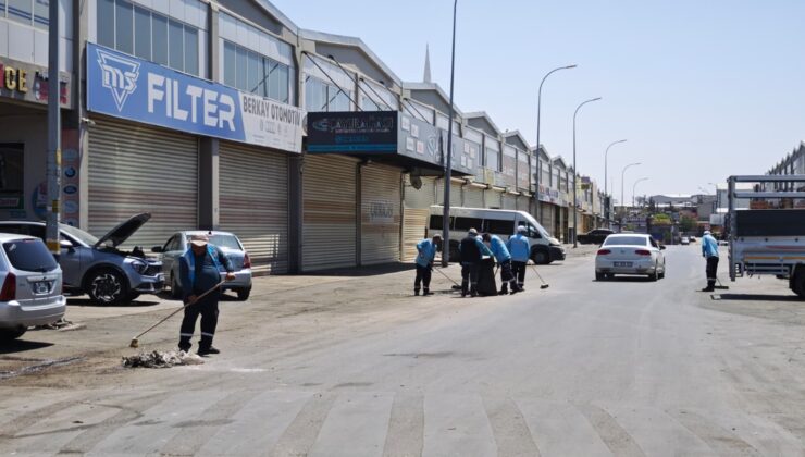GAZİANTEP BÜYÜKŞEHİR, KÜSGET SANAYİ SİTESİ’NDE KAPSAMLI TEMİZLİK YAPTI