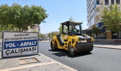 – GAZİANTEP BÜYÜKŞEHİR’DEN KENT GENELİNDE ASFALT SEFERBERLİĞİ!