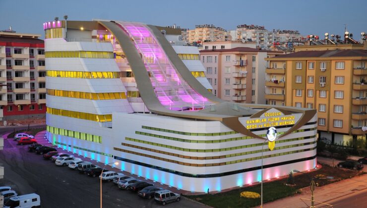 HANIMLARDAN ÖZGECAN KÜLTÜR MERKEZİ’NE YOĞUN İLGİ