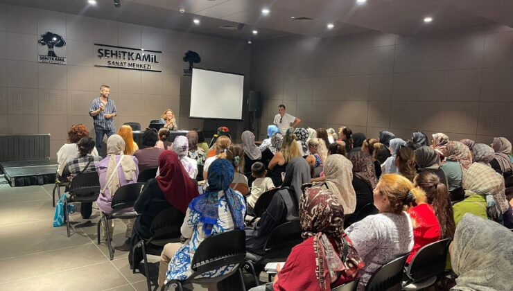 ŞEHİTKAMİL ÜRETEN KADINLAR ÇARŞISI KAPILARINI AÇIYOR