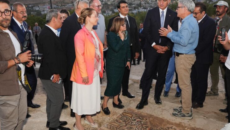 DÜLÜK’TE MUHTEŞEM TANITIM  BAKAN ERSOY DÜLÜK’Ü YERİNDE İNCELEDİ