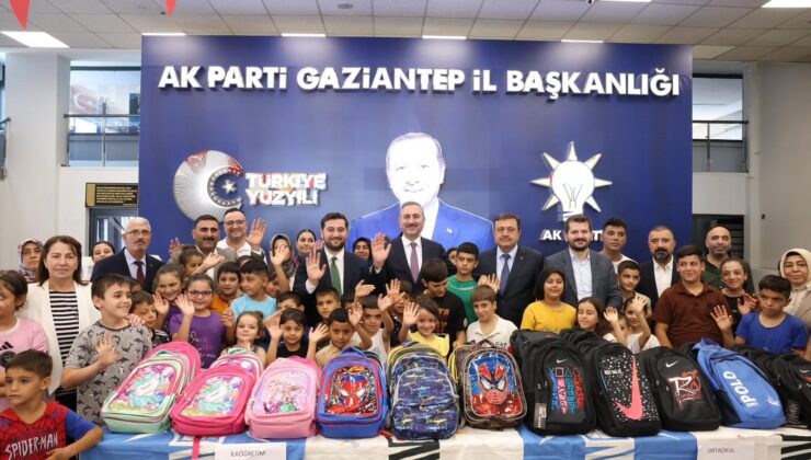 Gaziantep’te ihtiyaç sahibi öğrencilere kırtasiye desteği