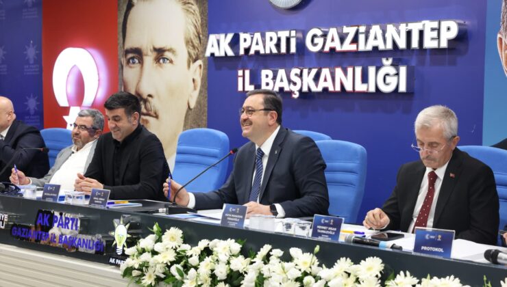 AK PARTİ GAZİANTEP TEŞKİLATI MAHALLE TEMSİLCİLERİ TOPLANTISINDA BİR ARAYA GELDİ
