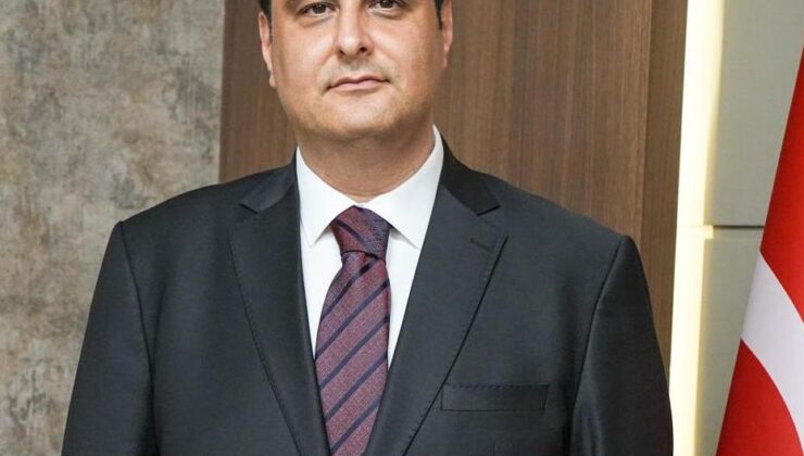 BAŞKAN YILMAZ’DAN ÖĞRENCİLERE ULAŞIM DESTEĞİ