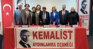 CHP İstanbul İl Yönetimi’nin görevden alınmasının ardından Kemalist Aydınlanma Derneği Genel Başkanı ve eski CHP Grup Başkanvekili Kemal Anadol’un “uyarı” niteliğindeki açıklaması yeniden gündeme geldi.