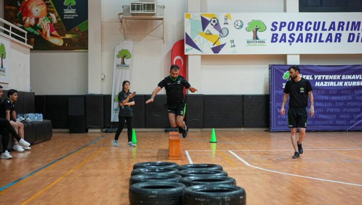 ŞEHİTKAMİL BELEDİYESİ’NDEN GENÇLERE BÜYÜK DESTEK  ÖZEL YETENEK KURSLARI ATATÜRK KÜLTÜR VE SPOR MERKEZİ’NDE BAŞLADI