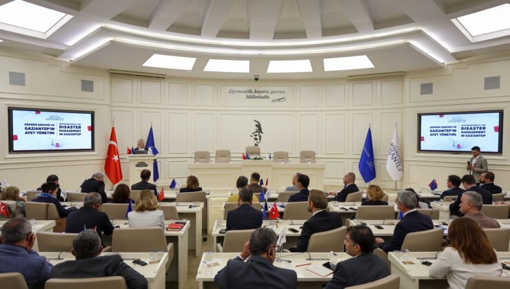 BÜYÜKŞEHİR, DEPREM GERÇEĞİ VE GAZİANTEP’İN AFET YÖNETİMİ TEKNİK TOPLANTISI DÜZENLEDİ