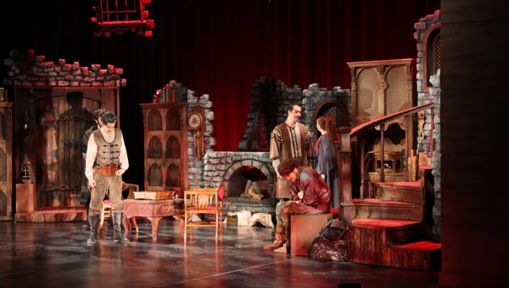 BÜYÜKŞEHİR ŞEHİR TİYATROSU’NDAN UNUTULMAZ PRÖMİYER