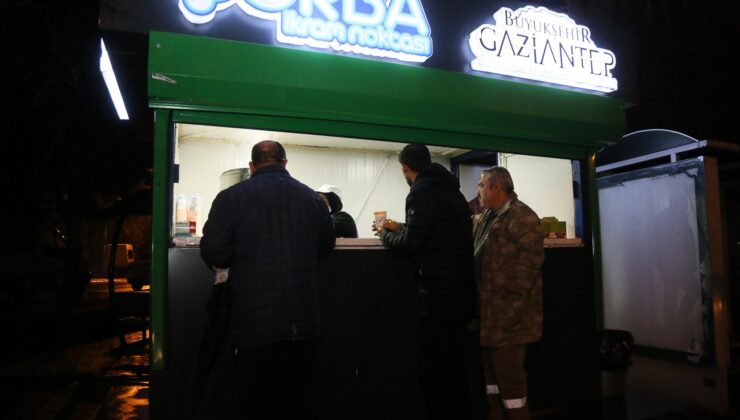 BÜYÜKŞEHİR’İN ÇORBA İKRAM NOKTALARI 50 NOKTADA 15 BİN KİŞİYE HİZMET VERİYOR