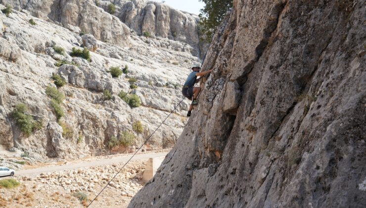 GAZİANTEP BÜYÜKŞEHİR KÖKLÜCE KANYONU TIRMANIŞ ŞENLİĞİ İLE HEYECAN ÜST SEVİYEYE ÇIKTI