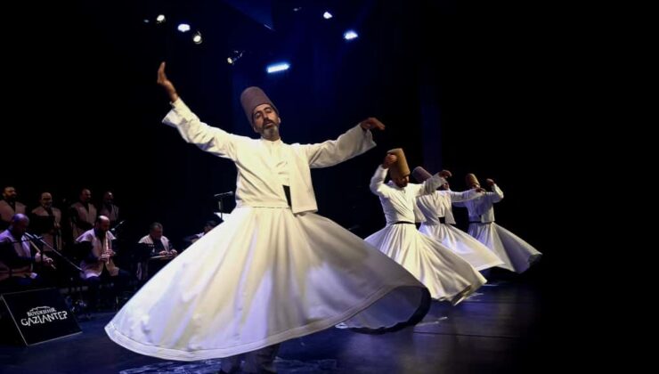 MEVLANA CELALEDDİN-İ RUMİ’NİN 818. DOĞUM YIL DÖNÜMÜ İÇİN ANMA PROGRAMI DÜZENLENDİ