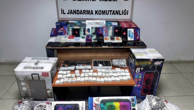 JANDARMADAN 135 UYUŞTURUCU VE KAÇAKÇILIK OLAYINA MÜDAHALE