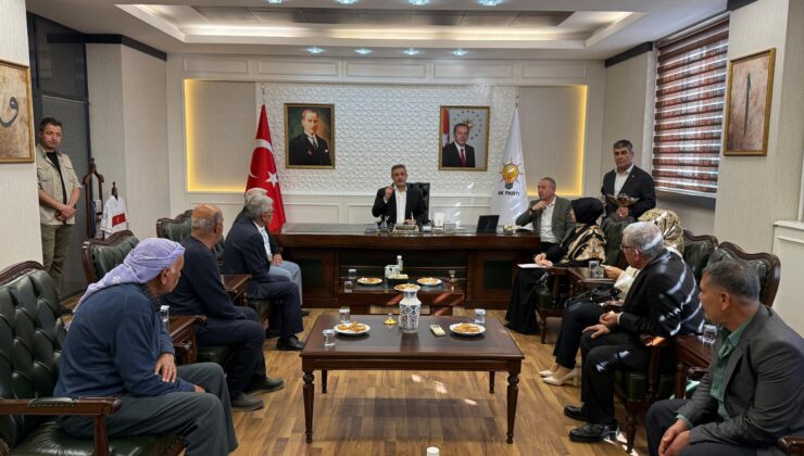 AK Parti Gaziantep İl Başkanlığı’nda “Açık Kapı Hasbihal” Programı: Milletvekili İrfan Çelikaslan Vatandaşlarla Buluştu
