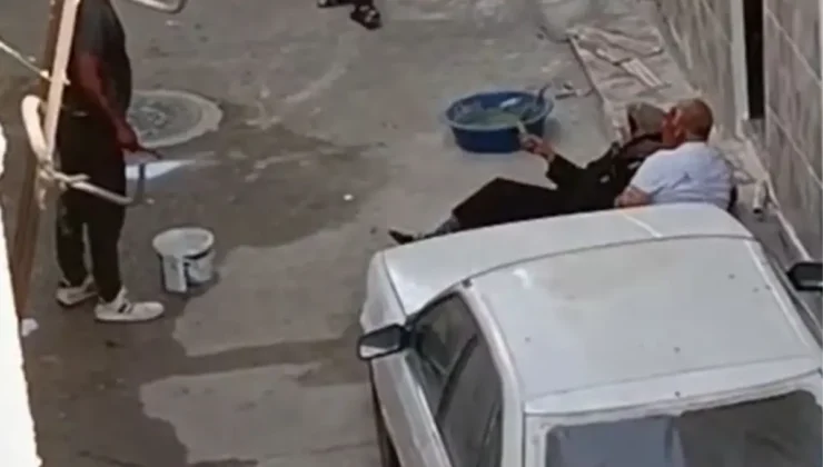 Ağabeyini maket bıçağıyla öldürdü: